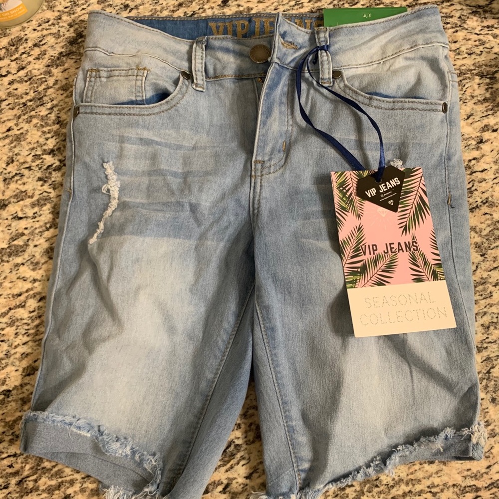 VIP JEANS